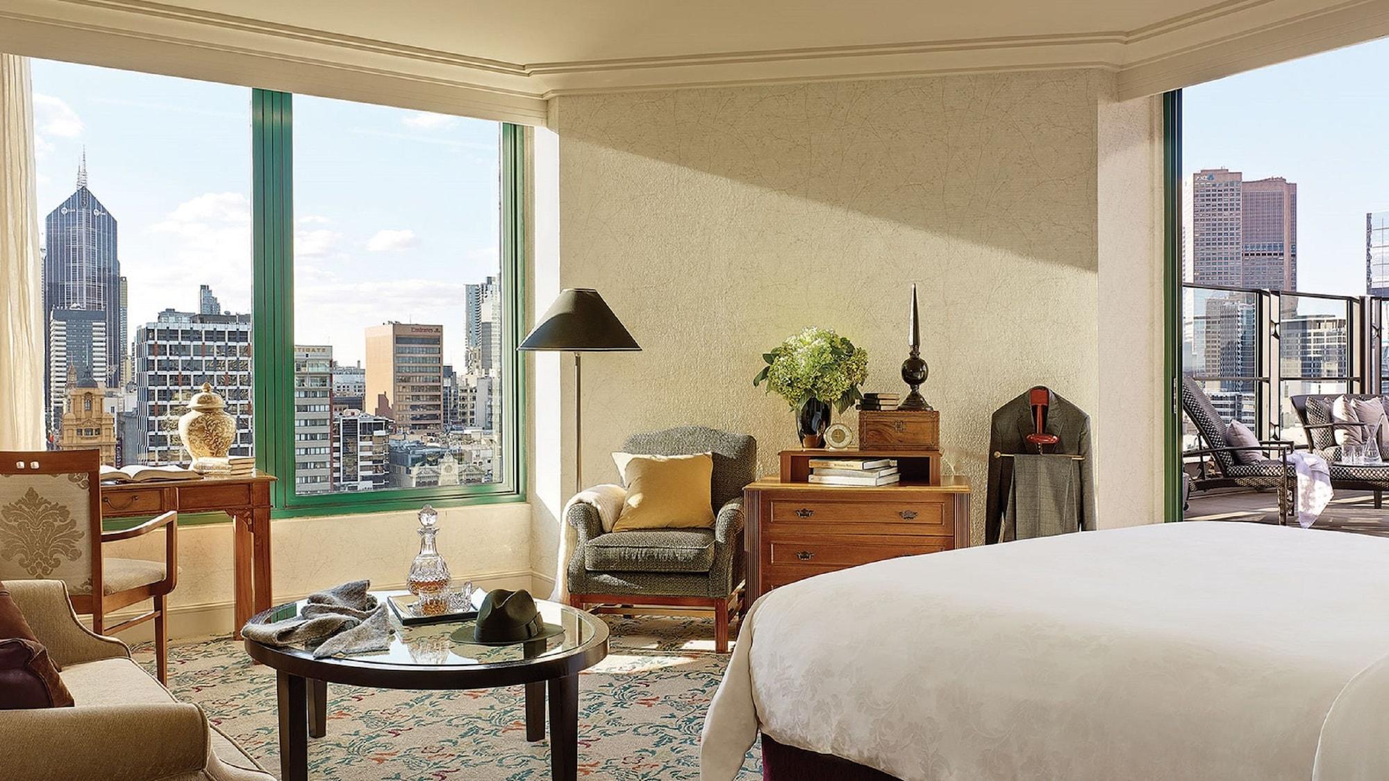 Отель The Langham Мельбурн Экстерьер фото A guest room at the Four Seasons Hotel